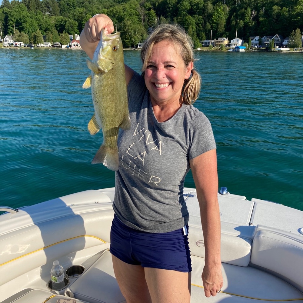 POSH Ambassador, fast shipper and top sharer!!